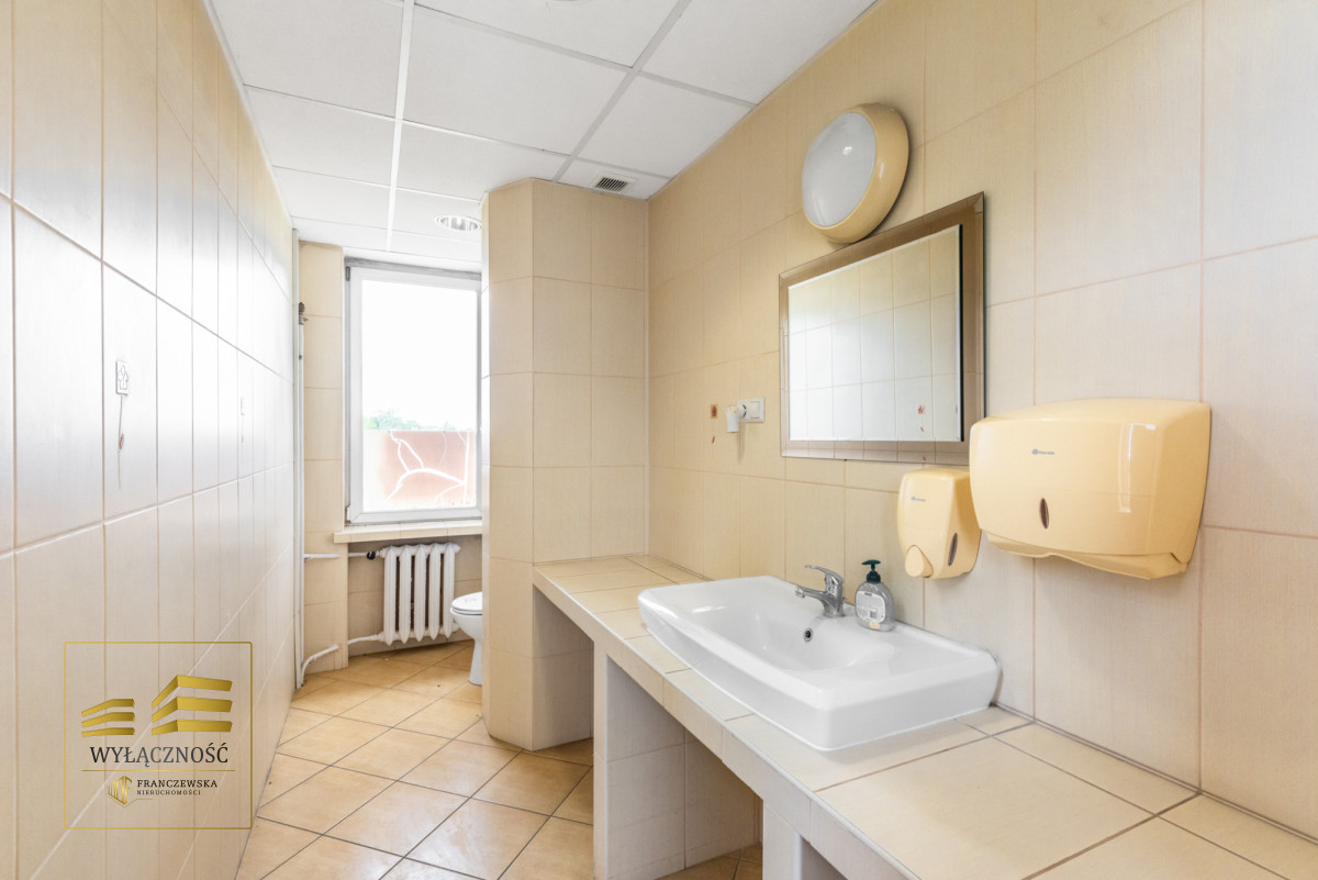 Na wynajem lokal biurowy 48 m2 na Konstantynowie