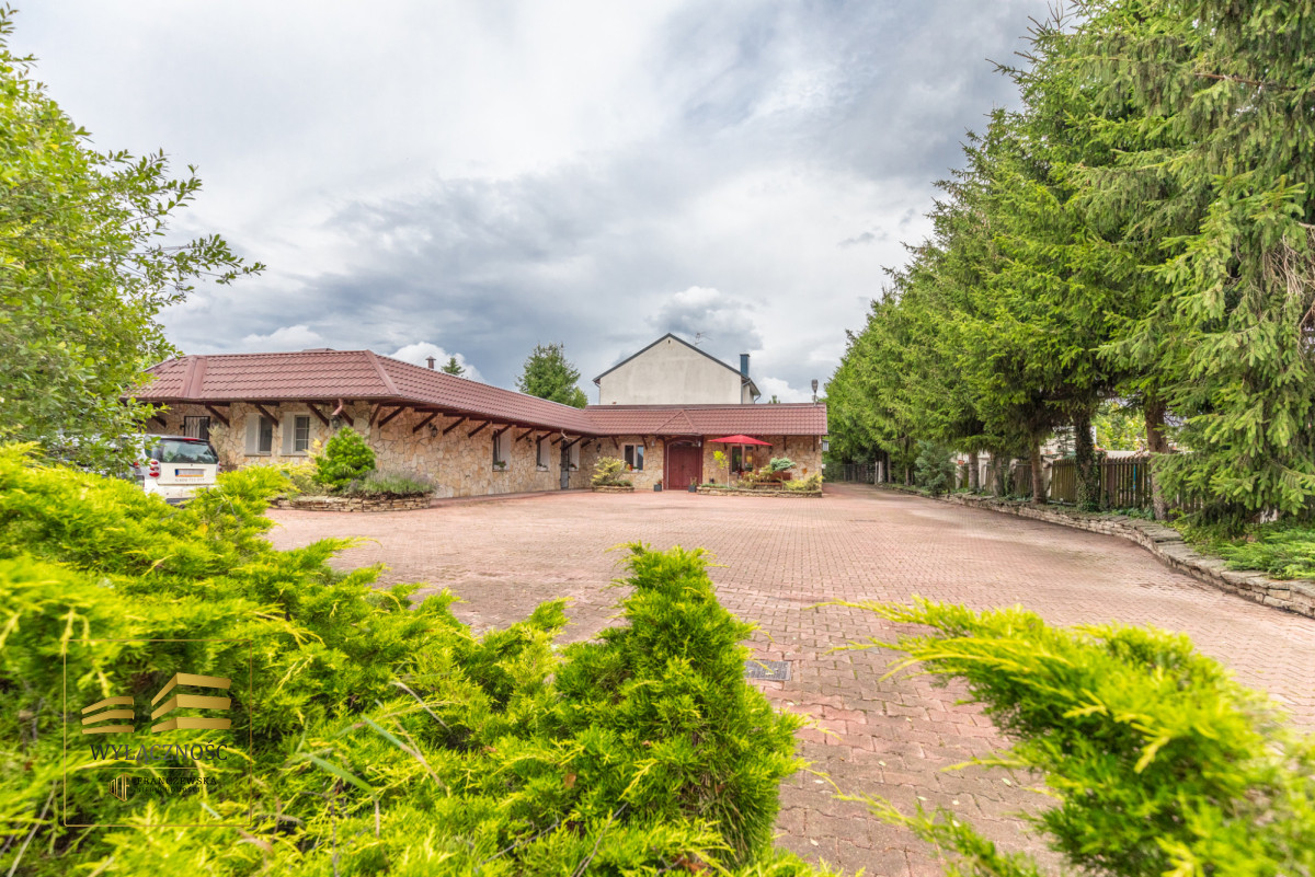 Parterowy lokal 400m2 - dojazd z obwodnicy Lublina