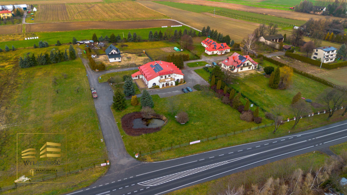 Budynek 795m2 przy S19 na działce 54ha - Kraśnik