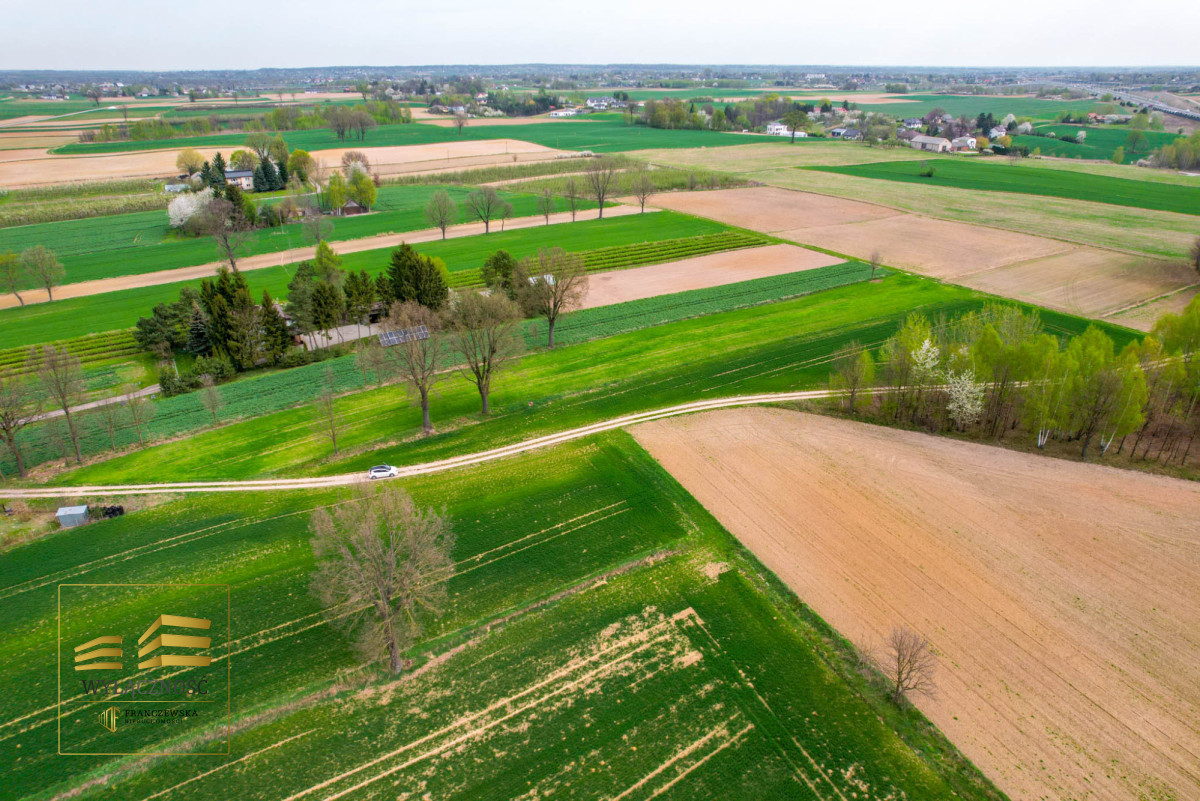Działka rolna o pow. 3900m2 w Płouszowicach