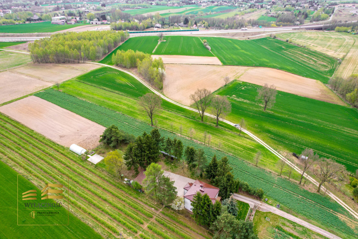 Działka rolna o pow. 3900m2 w Płouszowicach
