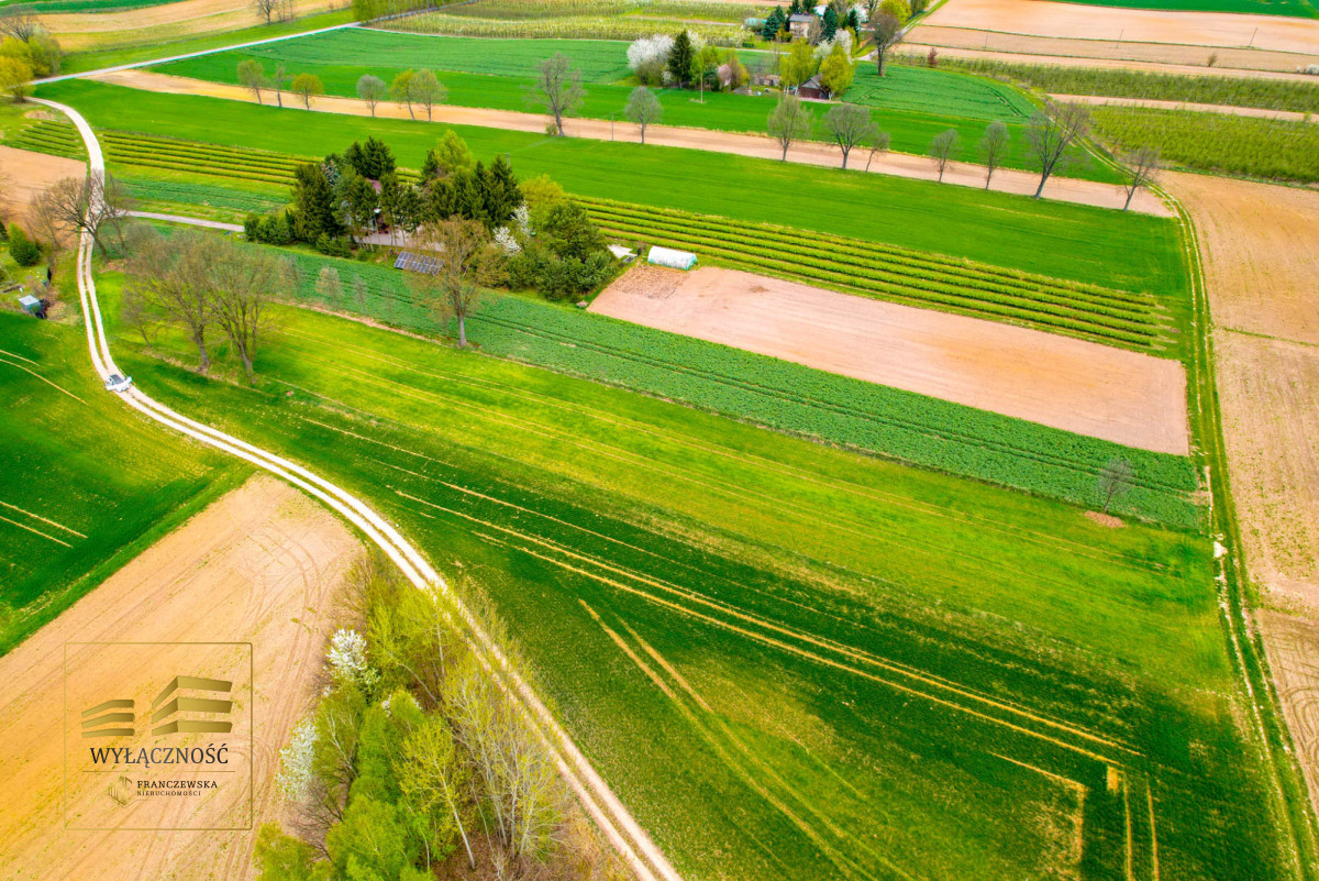 Działka rolna o pow. 3900m2 w Płouszowicach