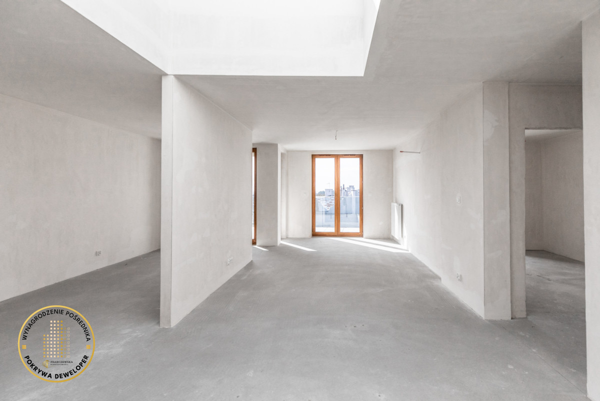 Przestronny apartament w centrum miasta