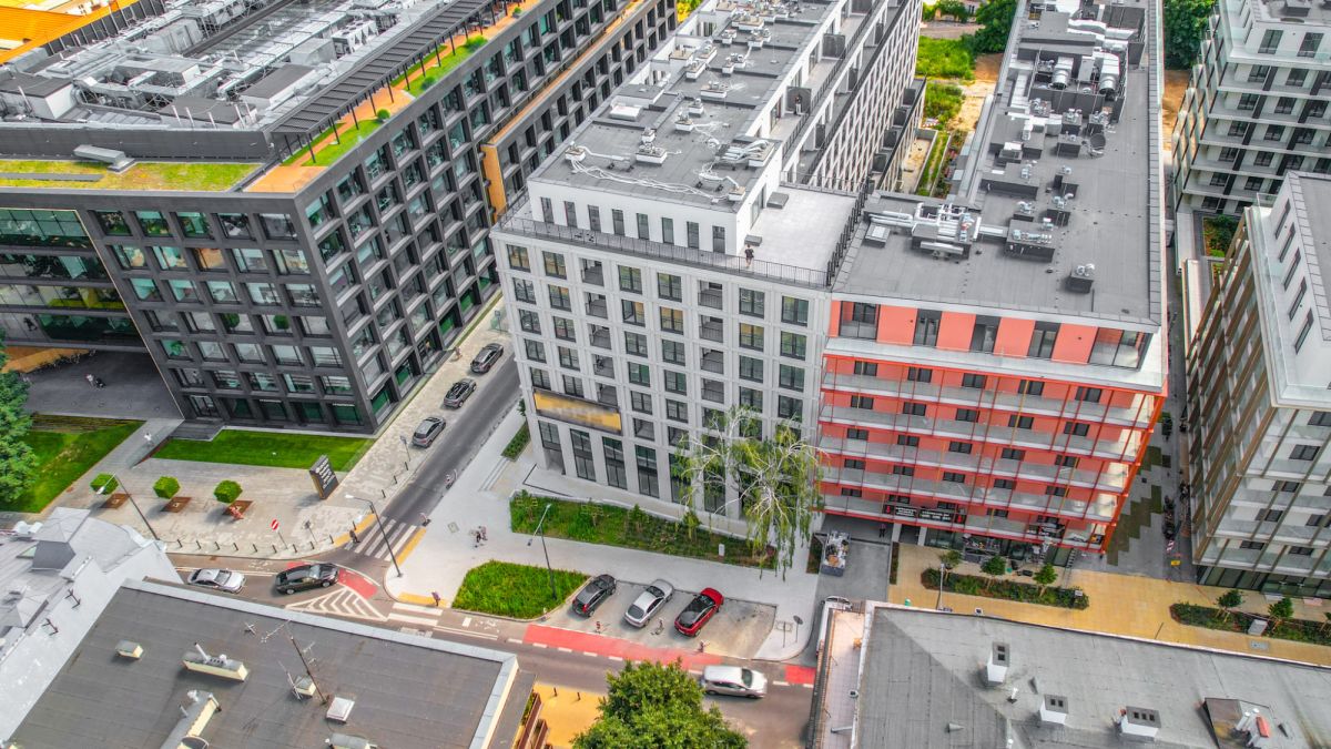Lokal o pow. 112 m2 z witrynami Jasna/Wieniawska