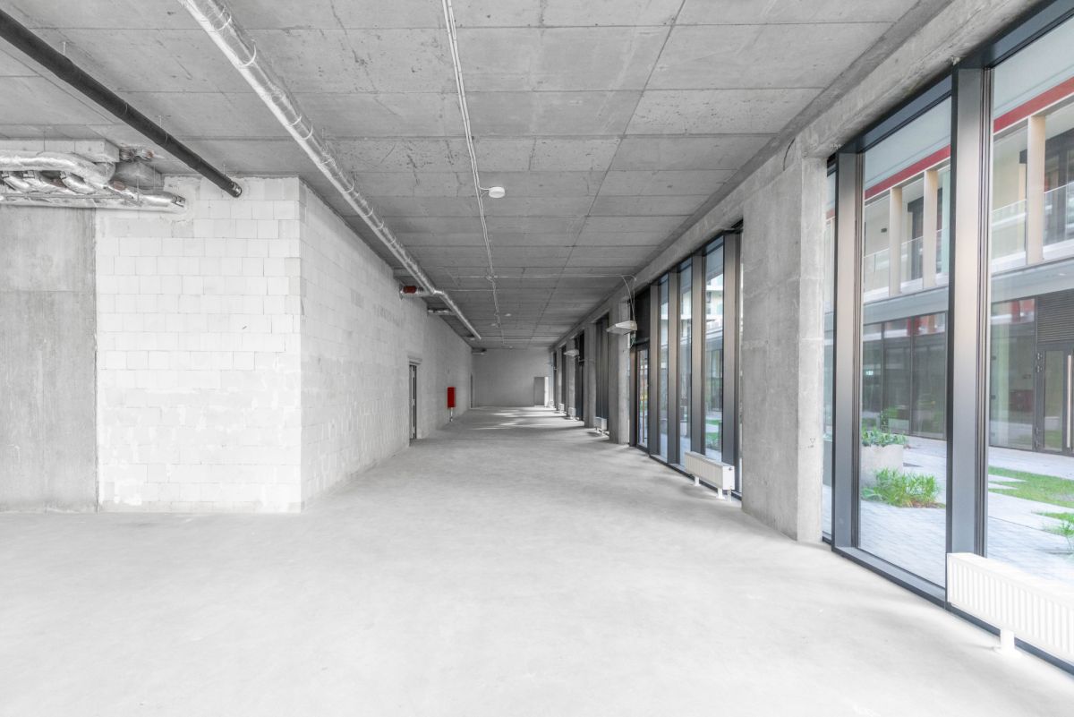 Lokal o pow. 112 m2 z witrynami Jasna/Wieniawska