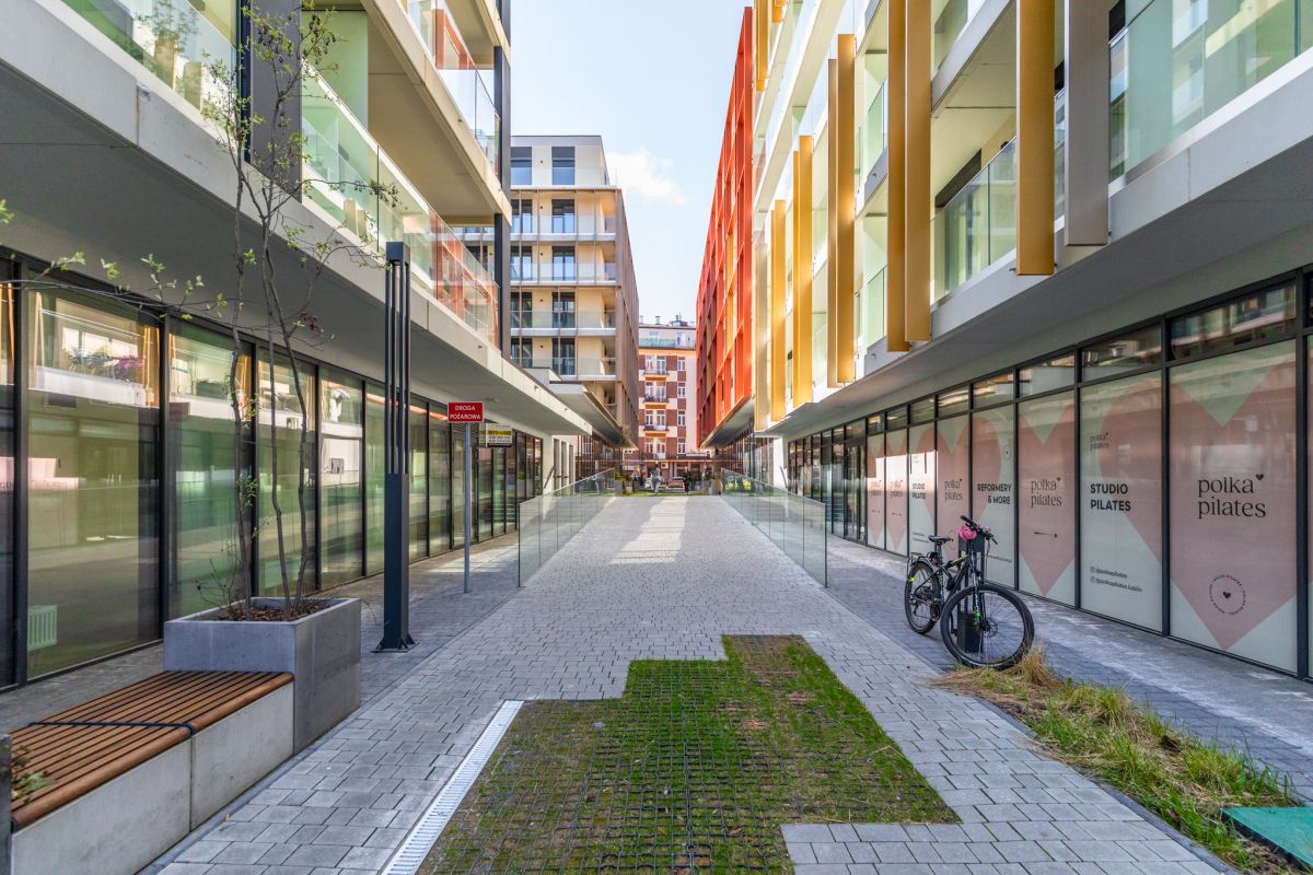 Lokal o pow. 112 m2 z witrynami Jasna/Wieniawska