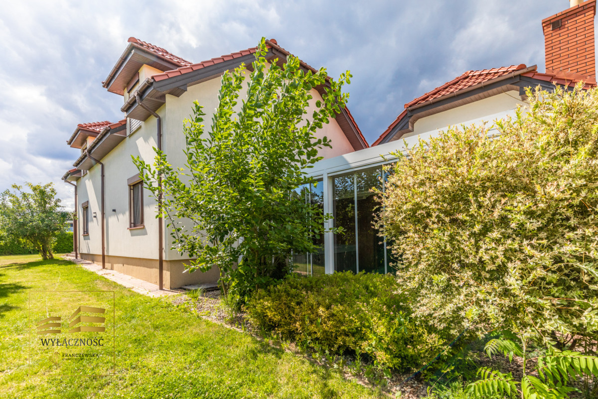 Dom wolnostojący, 5 pokoi, garaż 2 auta Uniszowice