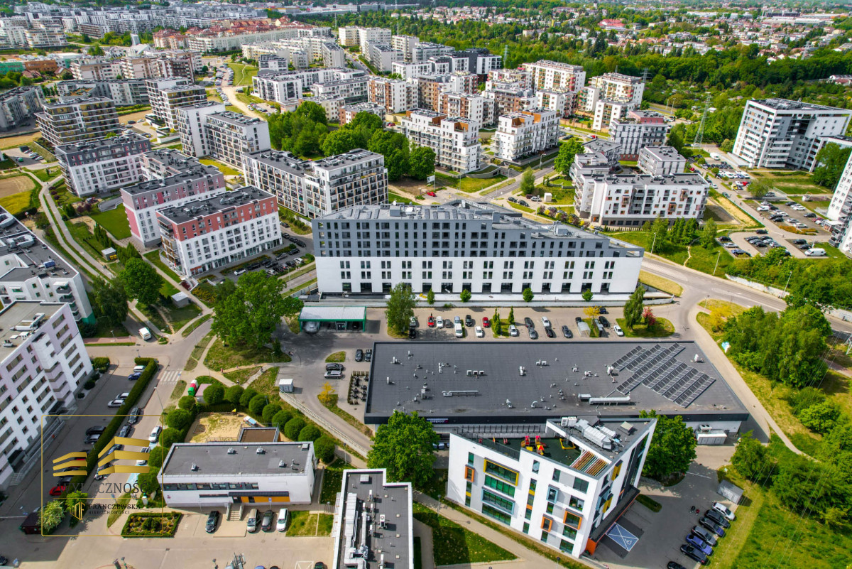 Lokal z witrynami, narożny 105m - Lublin, Węglinek