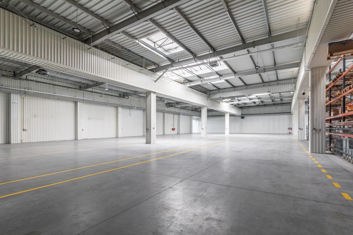 Obiekt produkcyjno-magazynowy 8845m2 - Lublin