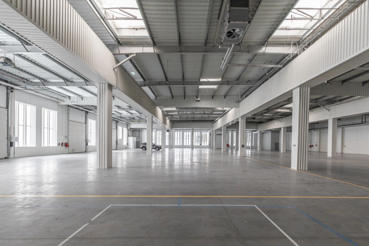 Obiekt produkcyjno-magazynowy 8845m2 - Lublin