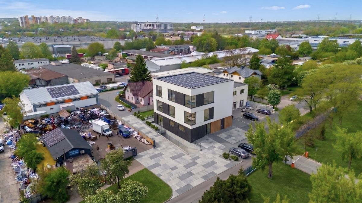 Budynek biurowo-usługowy z halą garażową - Lublin