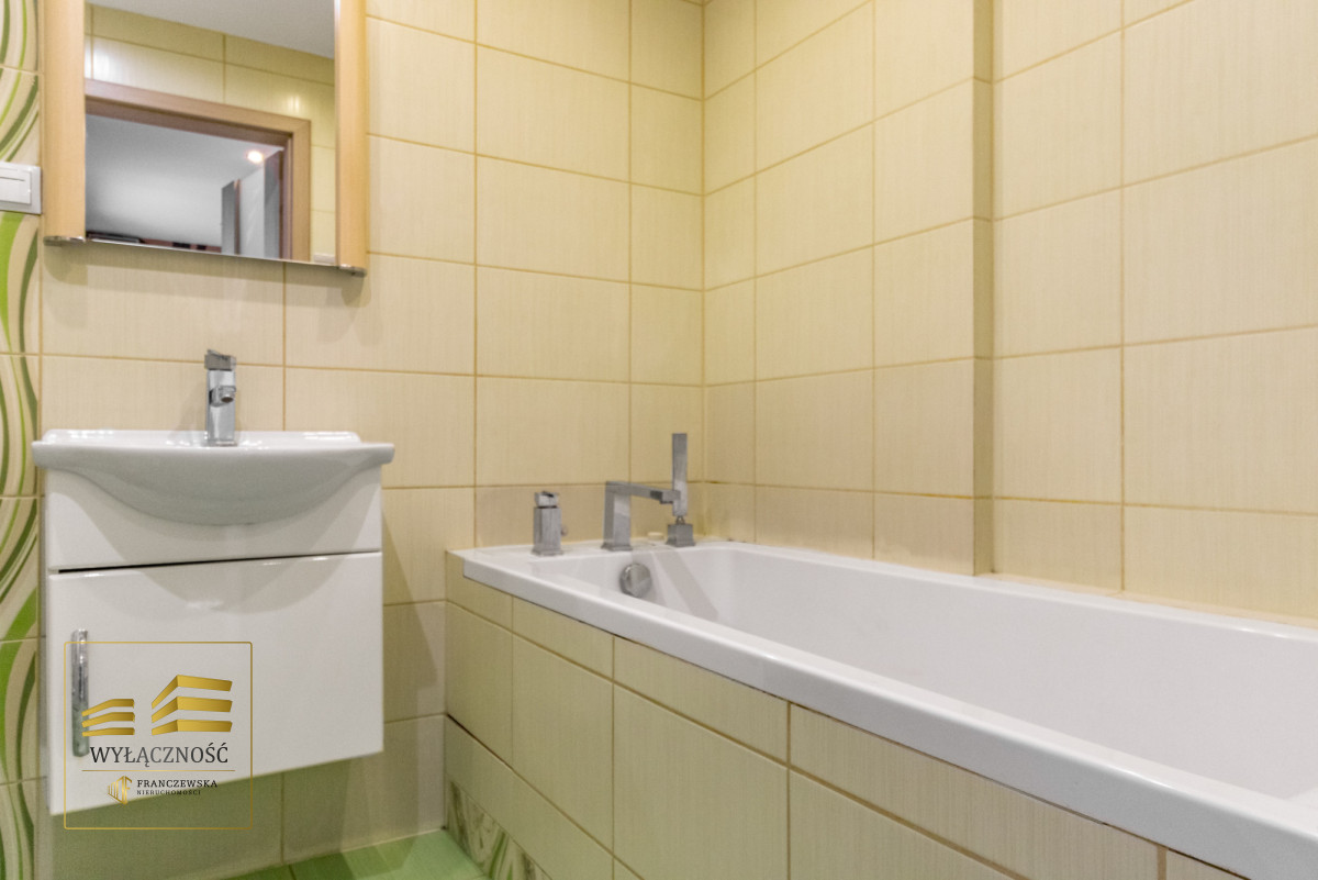 Na sprzedaż 3 pokoje + kuchnia I Balkon I Piwnica