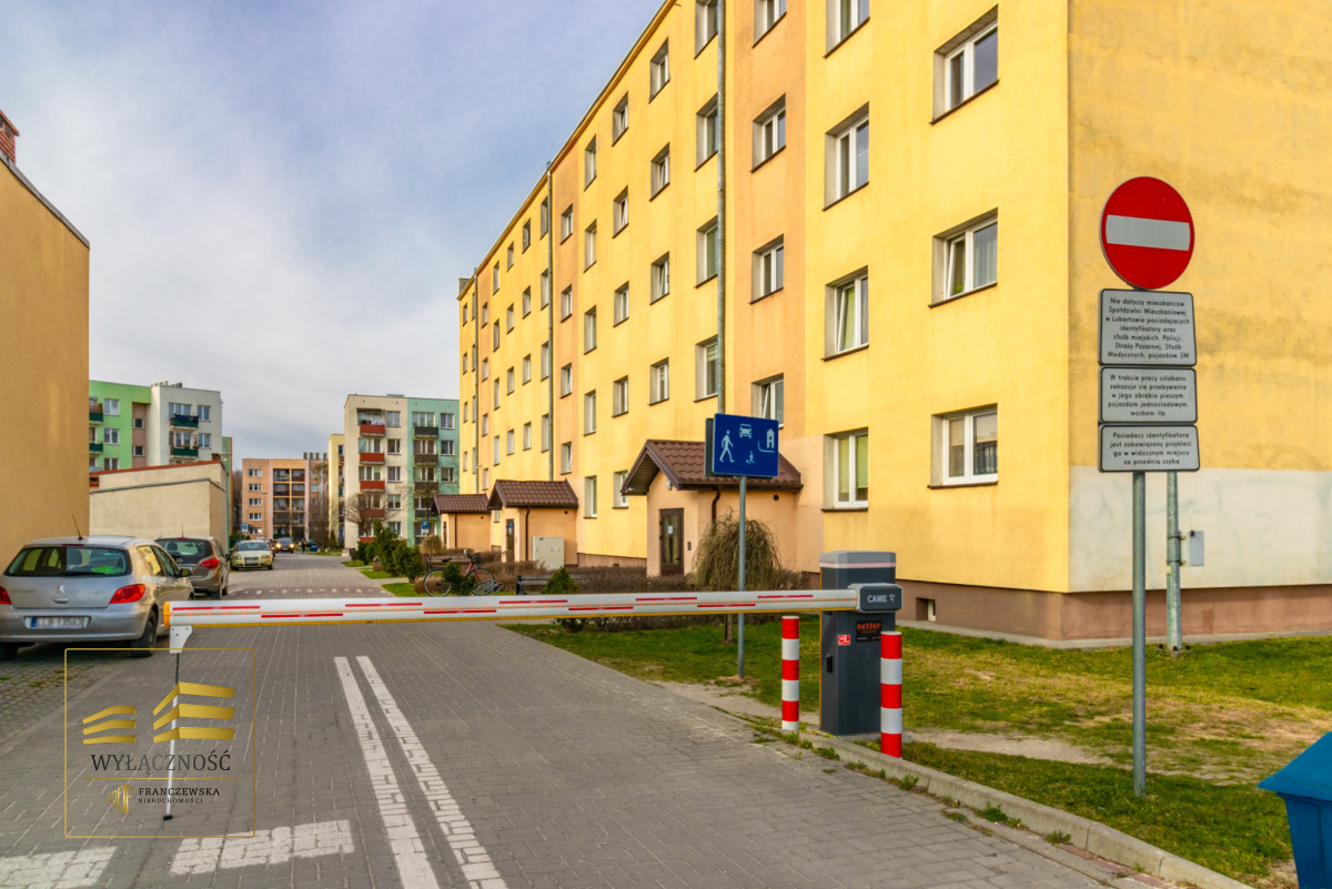 Na sprzedaż 3 pokoje + kuchnia I Balkon I Piwnica