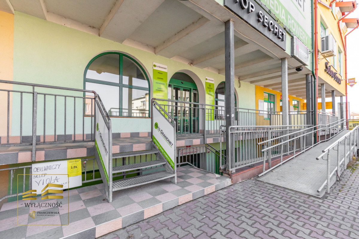 Budynek mieszkalno - handlowy. Krasnystaw.