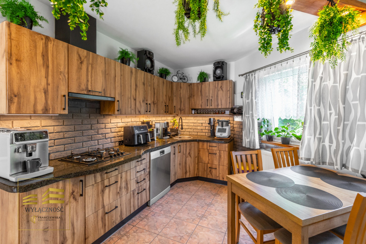 Dom z antresolą 117m2 w Konopnicy, cicha okolica