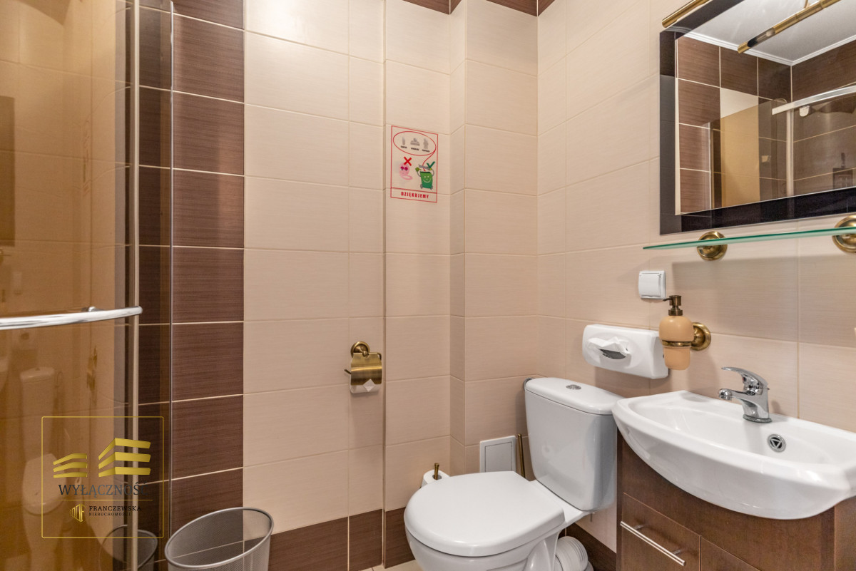 Hotel z restauracją 1500 m² - duża działka 4400 m²