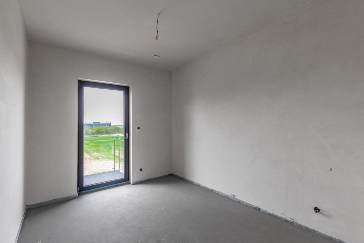 Połówka bliźniaka z działką 1500m2