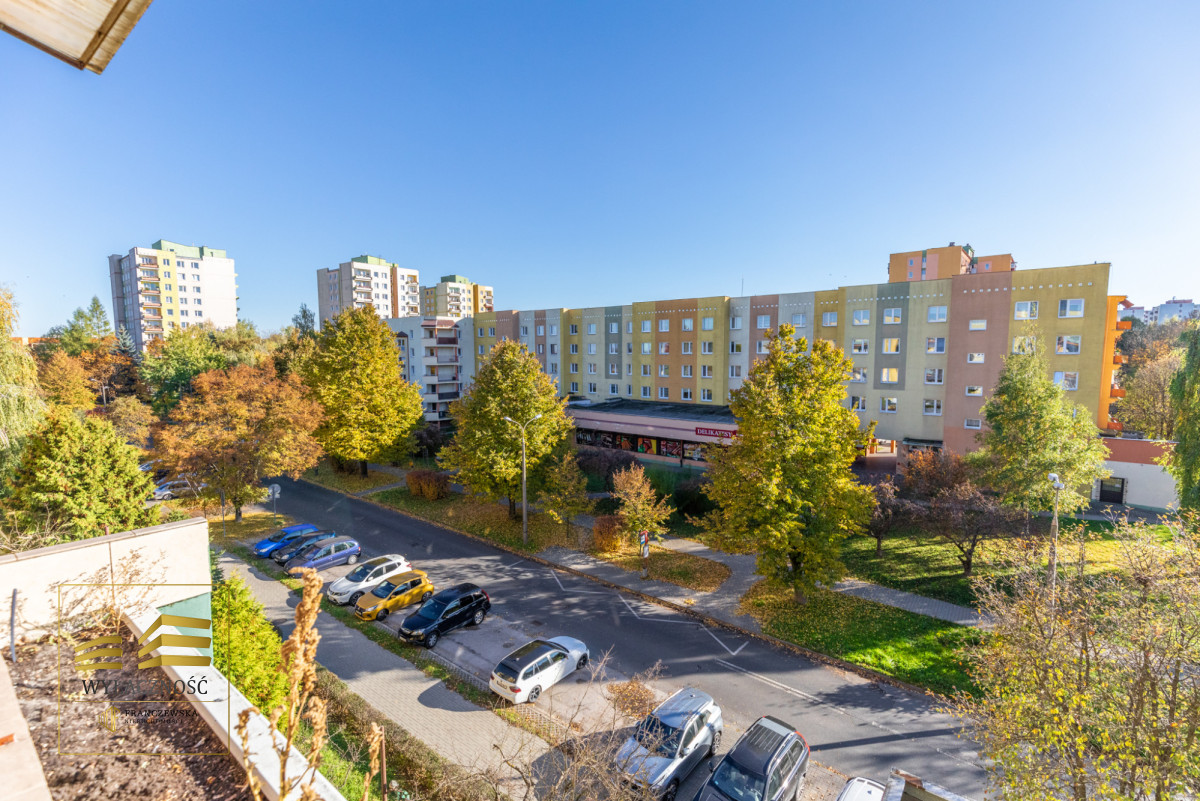 3 pokoje, balkon, piwnica