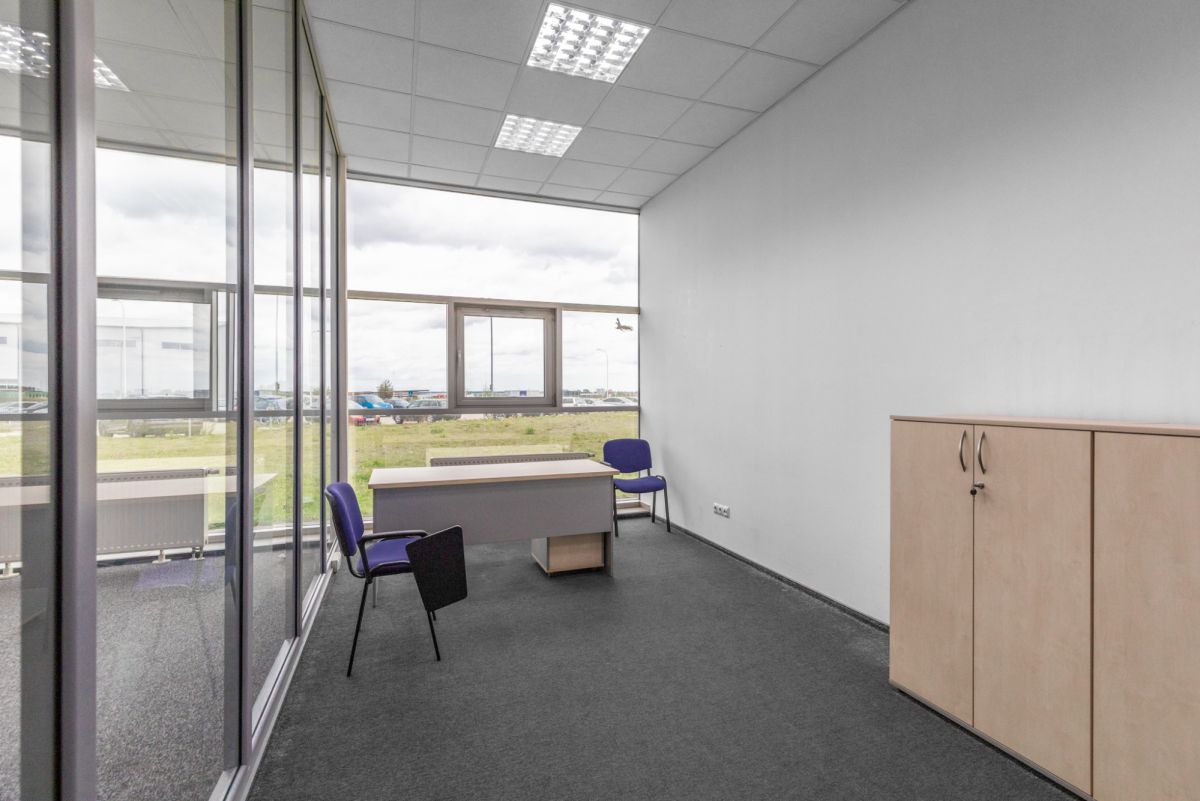 Biuro 170 m² Felin | Brak opłat za ogrzewanie