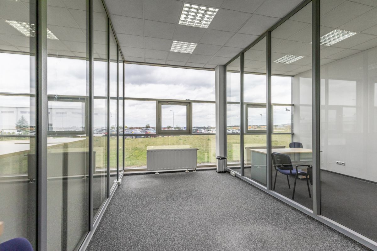 Biuro 170 m² Felin | Brak opłat za ogrzewanie