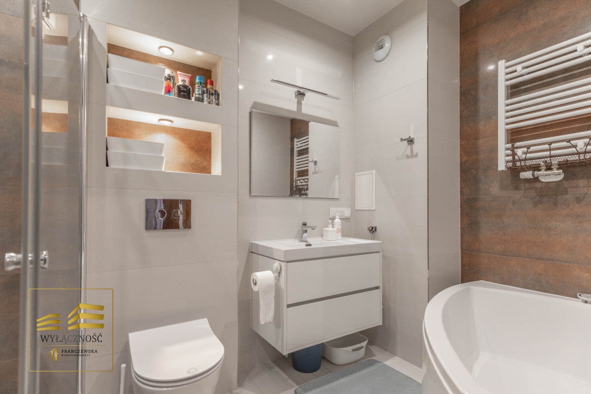 Apartament z tarasem Nałęczowska.