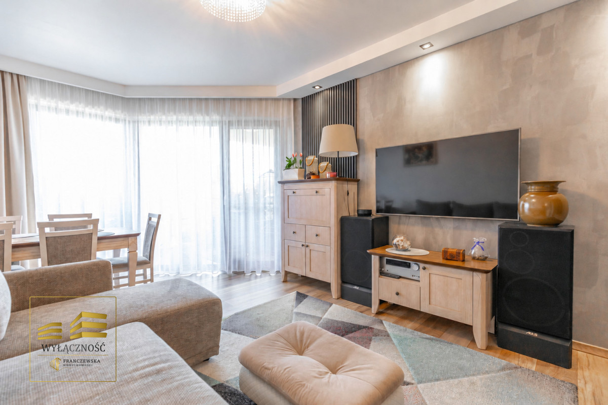 Apartament z tarasem Nałęczowska.