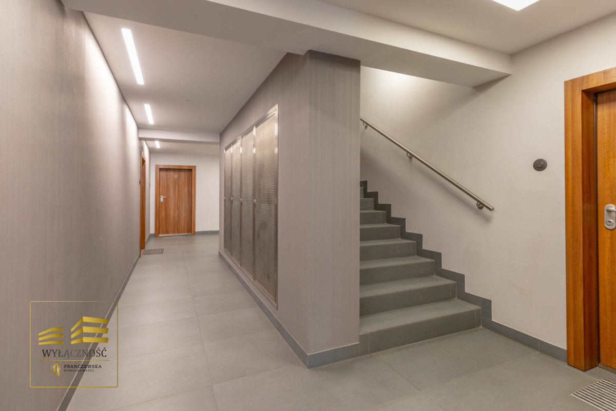 Apartament z tarasem Nałęczowska.