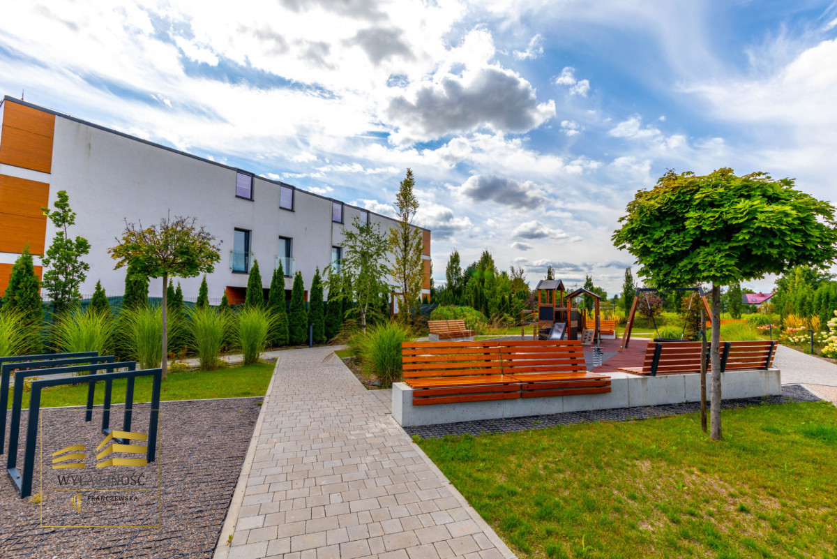 Apartament z tarasem Nałęczowska.