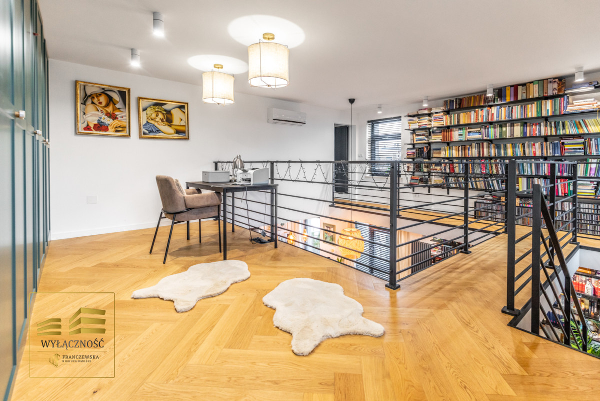 Nowoczesny apartament z antresolą, Nałęczowska